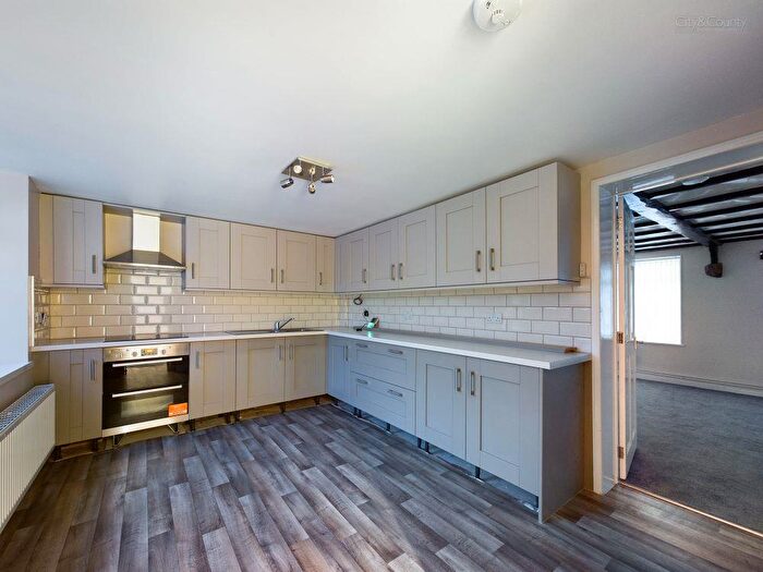 3 Bedroom End Of Terrace House To Rent In West Street, Crowland, Peterborough, PE6