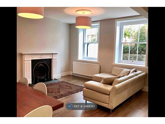 2 Bedroom Flat To Rent In Markwick Terrace, St. Leonards-On-Sea, TN38