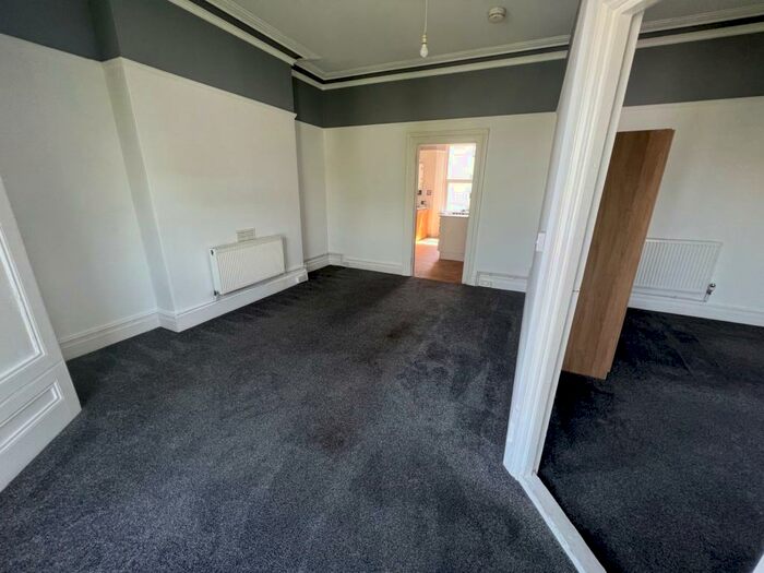 1 Bedroom Flat To Rent In Flat, Rochester Road, Plymouth, PL4