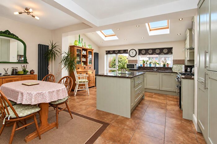 3 Bedroom Terraced House For Sale In Ash Close, Carshalton, SM5