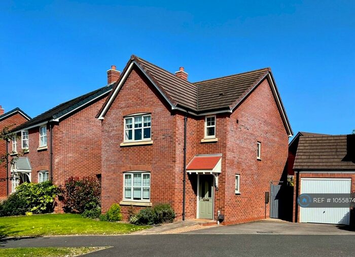 3 Bedroom Detached House To Rent In Lancaster Way, Leamington Spa, CV31