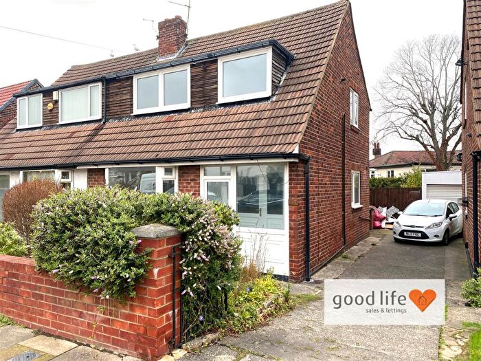 3 Bedroom Semi Detached House To Rent In Stannington Grove, Tunstall, Sunderland, SR2