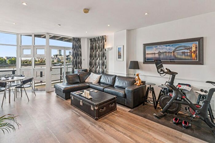 2 Bedroom Flat To Rent In Prices Court, Cotton Row, SW11