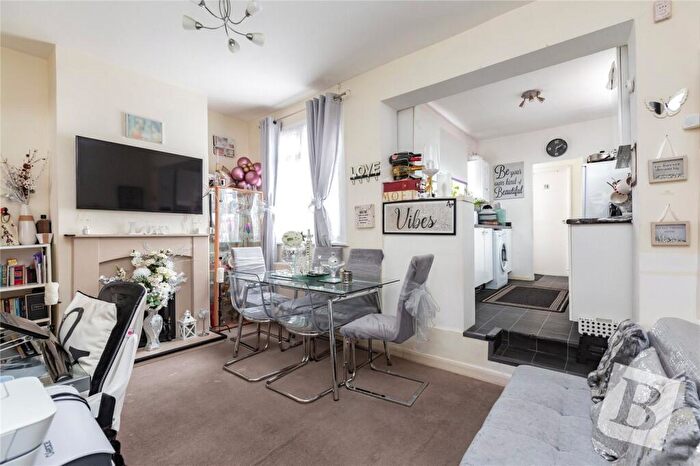 2 Bedroom Terraced House For Sale In Range Road, Gravesend, Kent, DA12