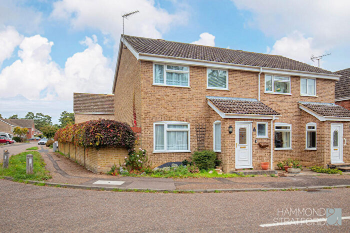 3 Bedroom Semi-Detached House For Sale In Priory Close, Hethersett, NR9