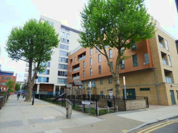 Apartment To Rent In William Beveridge House, Vernon Road, Bo, WE3