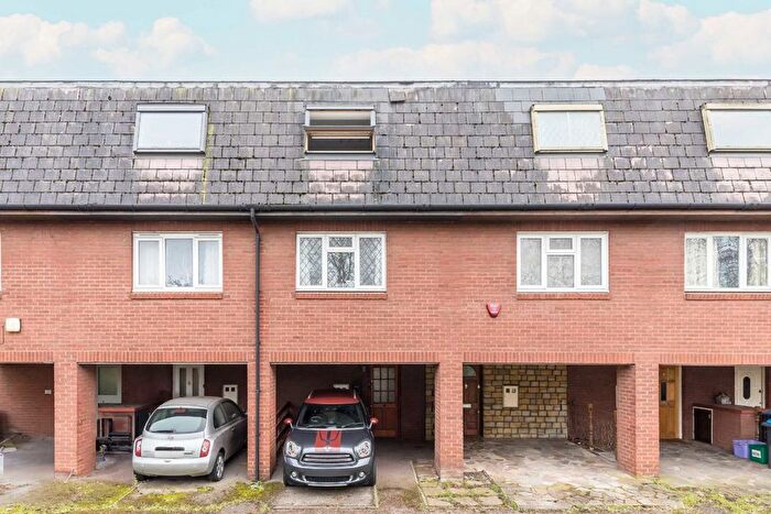 3 Bedroom Property To Rent In North Road, Wimbledon, SW19