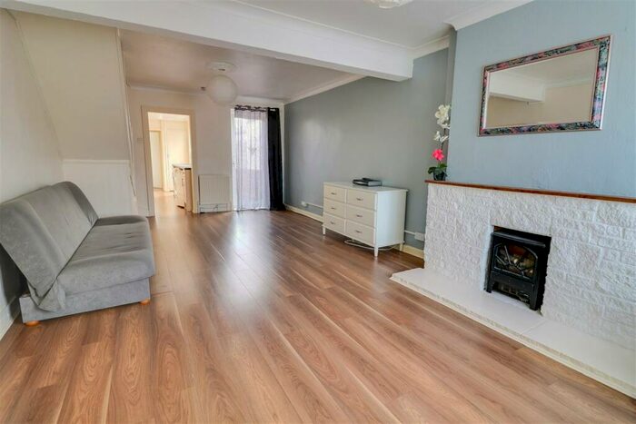 2 Bedroom Semi-Detached House To Rent In Heath Road, Orsett, RM16