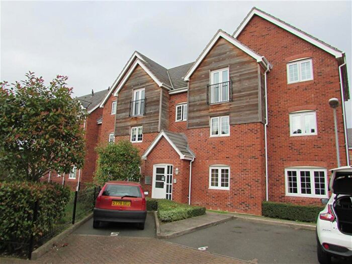 2 Bedroom Flat To Rent In Marina View, Fazeley, B78