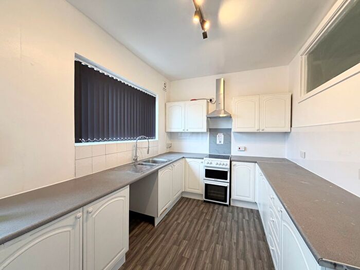 1 Bedroom Flat To Rent In West End Road, St. Helens, WA11