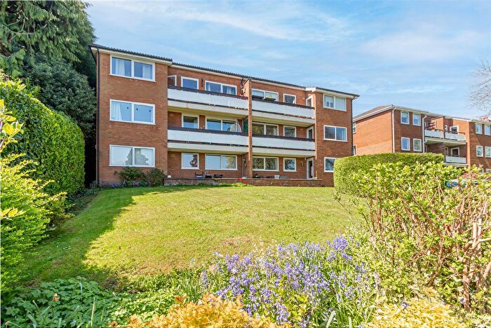 3 Bedroom Flat For Sale In Priory Road, Malvern, WR14