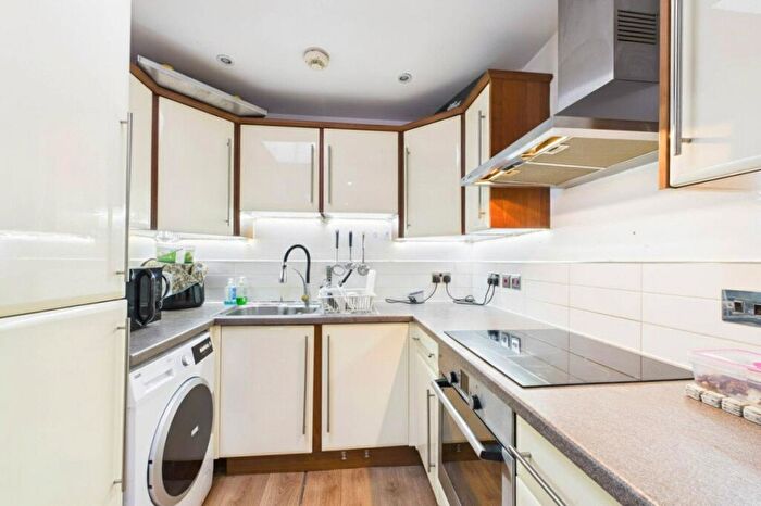 2 Bedroom Apartment To Rent In St. Ives Road, Maidenhead, Berkshire, SL6