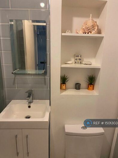 1 Bedroom Flat To Rent In Mowatt Close, London, N19