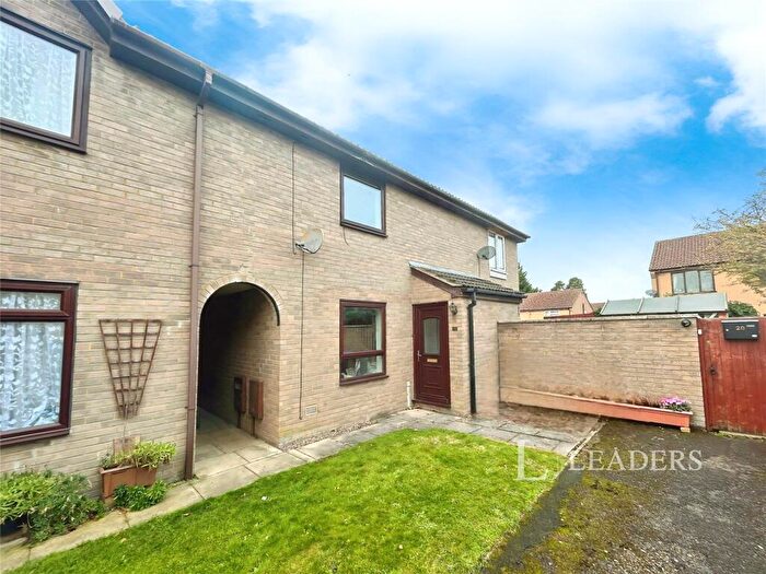 2 Bedroom Terraced House To Rent In Redcot Gardens, Stamford, Lincolnshire, PE9