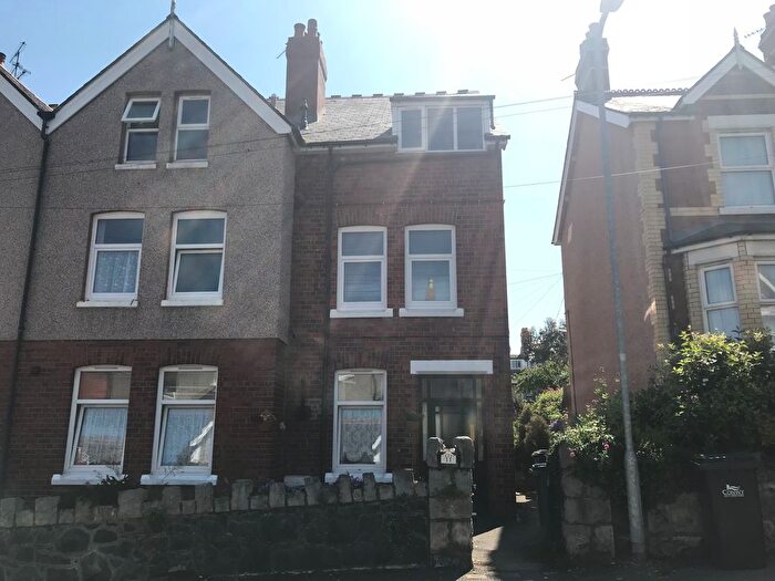 1 Bedroom Flat To Rent In York Road, Colwyn Bay, LL29