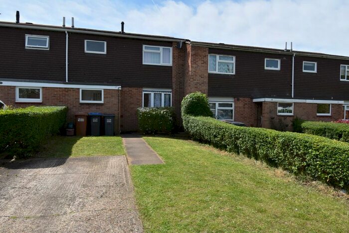 3 Bedroom Terraced House To Rent In Heayfield, Welwyn Garden City, AL7