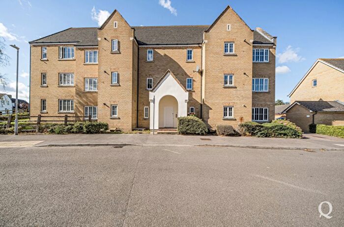 2 Bedroom Flat For Sale In Reams Way, Kemsley, Sittingbourne, Kent, ME10