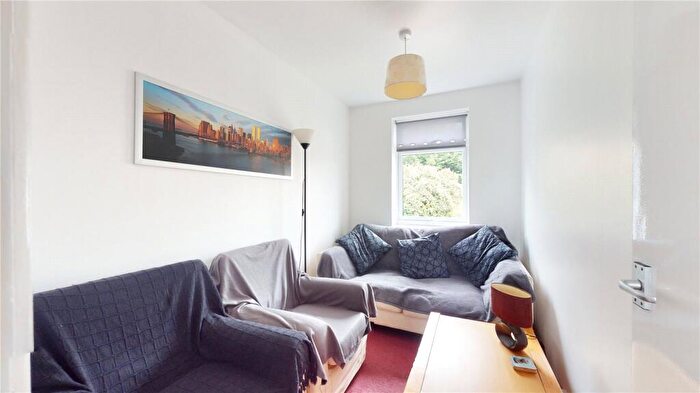 5 Bedroom House To Rent In Blackmore Drive, BA2