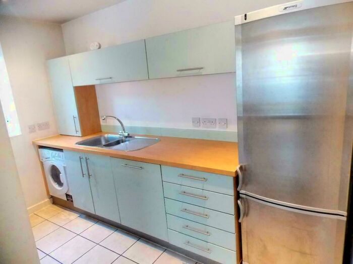 2 Bedroom Apartment To Rent In Menai Place, Blondin Street, Bow, E3