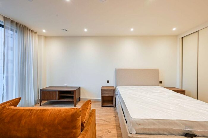 Studio To Rent In Selborne Road, Walthamstow, E17