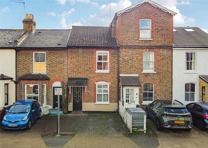 2 Bedroom Terraced House For Sale In East Road, Kingston Upon Thames, KT2