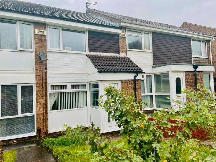 Houses for sale & to rent in TS8 9BW, Broad Close, Stainton And