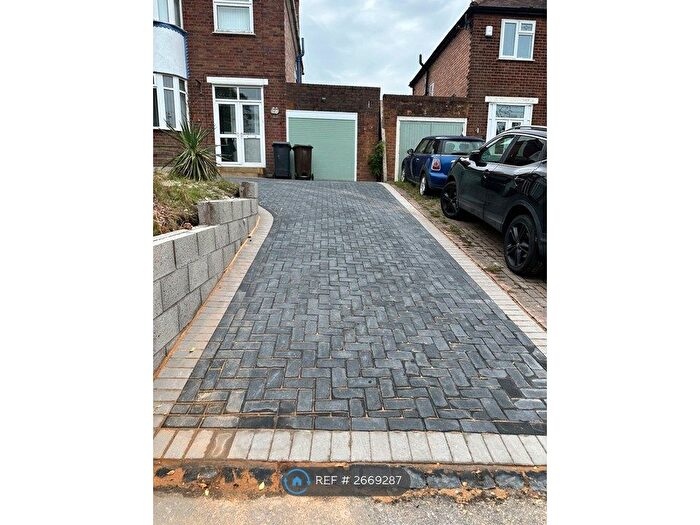 3 Bedroom Semi Detached House To Rent In Wakeley Hill, Wolverhampton, WV4