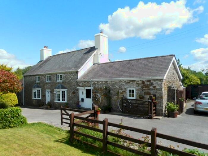 3 Bedroom Semi-Detached House For Sale In Broad Oak, Carmarthen, Carmarthenshire., SA32