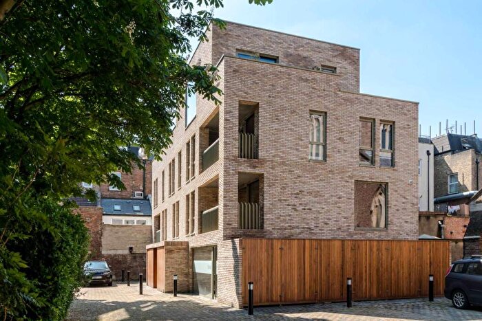 2 Bedroom Flat For Sale In Hackney Road, Haggerston, London, E2