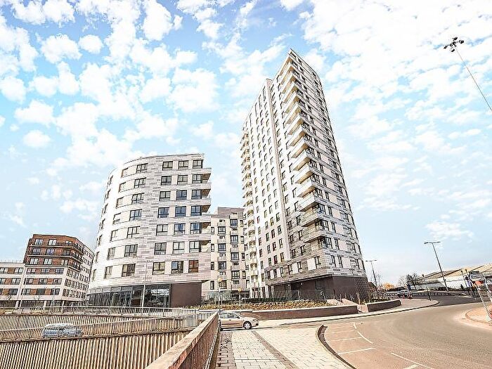 2 Bedroom Apartment To Rent In Hewitt, Alfred Street, Reading, RG1