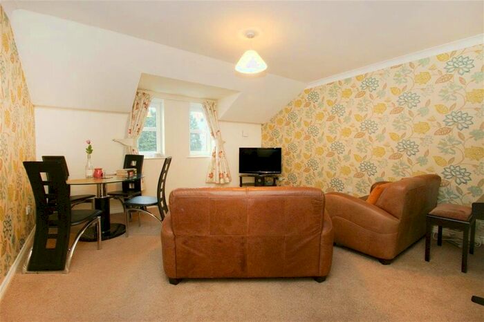 2 Bedroom Flat To Rent In The Archway, Little Hallfield Road, YO31