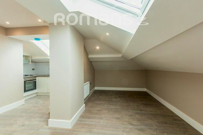 1 Bedroom Flat To Rent In Meridian Office, Osborn Way, Hook, RG27