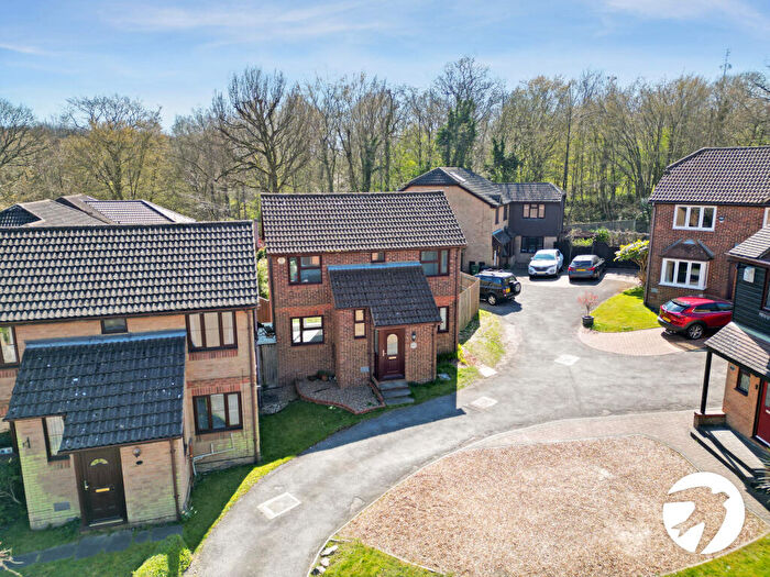 3 Bedroom Detached House To Rent In Sylvan Glade, Walderslade Woods, Chatham, Kent, ME5