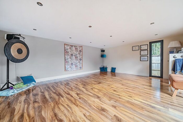 2 Bedroom Semi-Detached House For Sale In Middle Bourne Lane, Farnham, GU10