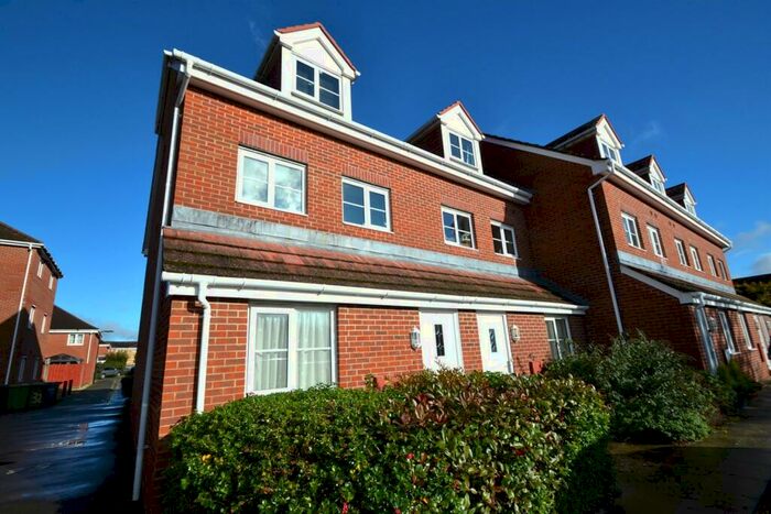 2 Bedroom Flat To Rent In Eastleigh Town Centre, SO50