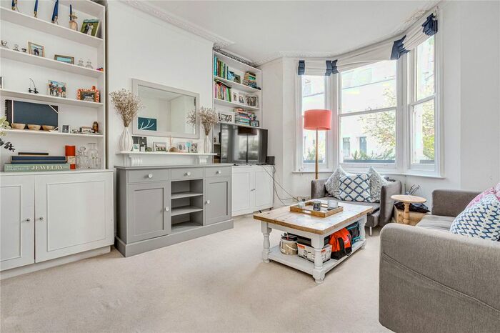 1 Bedroom Flat To Rent In St Maur Road, Fulham, SW6