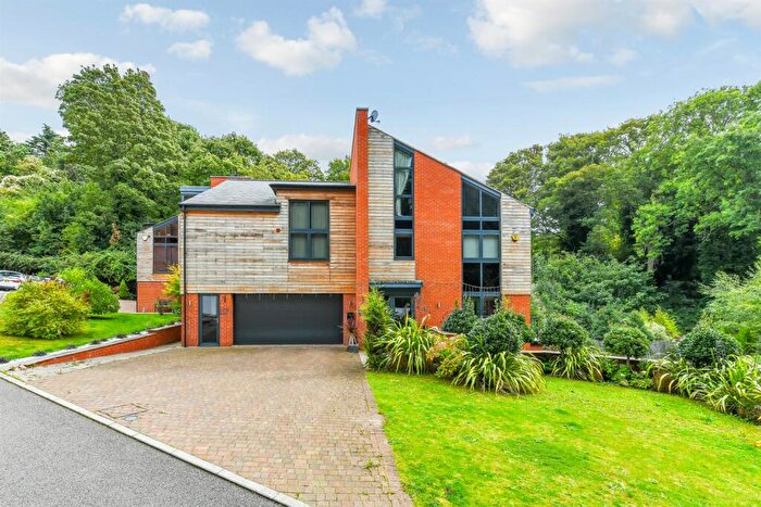 3 Bedroom Detached House To Rent In Springfield Pastures, NG3