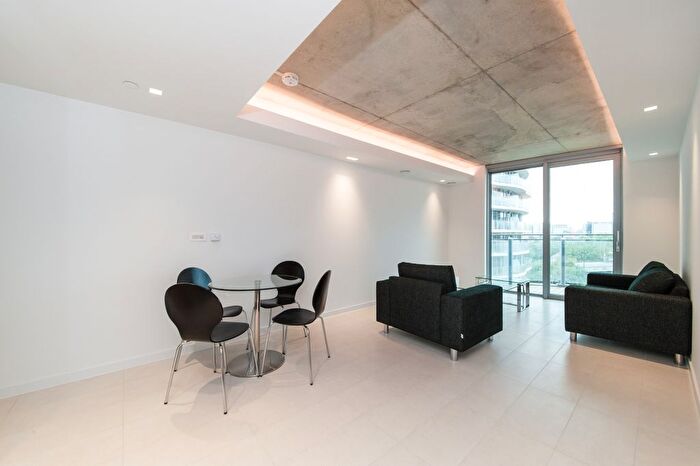 1 Bedroom Flat To Rent In Tidal Basin Road, Hoola, Royal Docks, London, E16