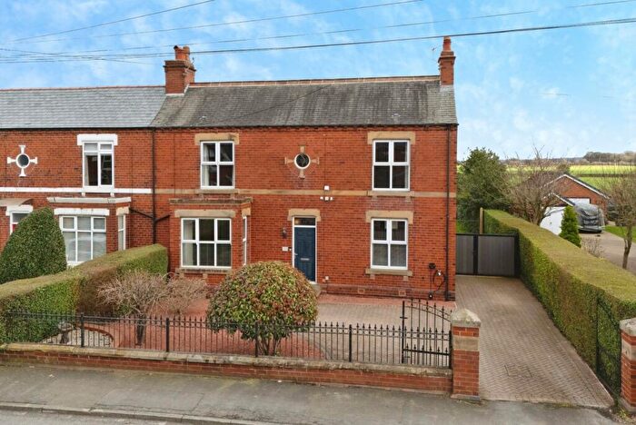 4 Bedroom Semi Detached House For Sale In Pinfold Lane, Methley, Leeds, West Yorkshire, LS26