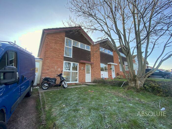 4 Bedroom End Of Terrace House To Rent In Harbourne Avenue, Paignton, TQ4