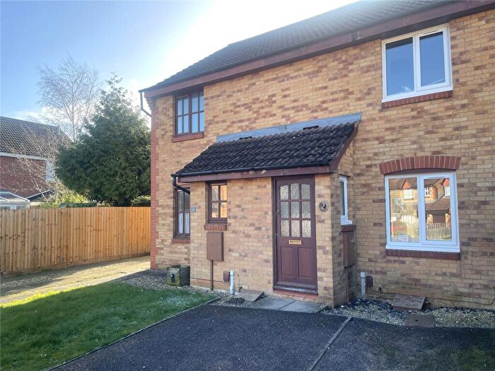 2 Bedroom Semi Detached House To Rent In Greeves Close, Duston, Northampton, Northamptonshire, NN5