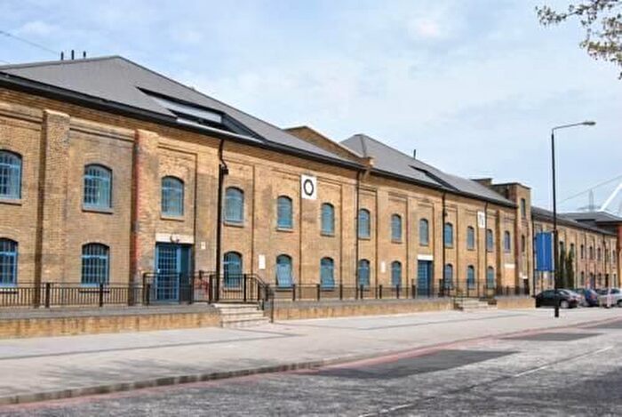 1 Bedroom Flat To Rent In The Grainstore, Western Gateway, London, E16