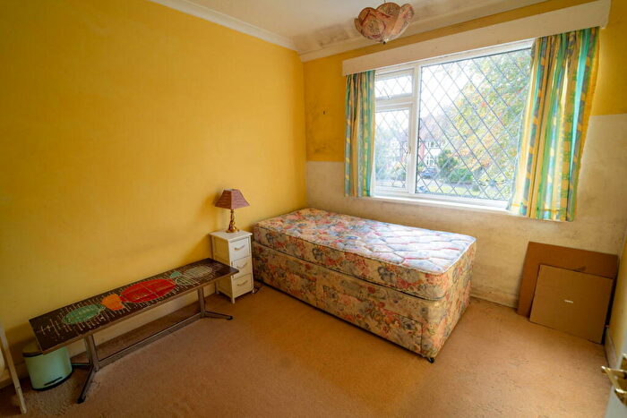 3 Bedroom Semi-Detached House For Sale In Widney Lane, Solihull, B91