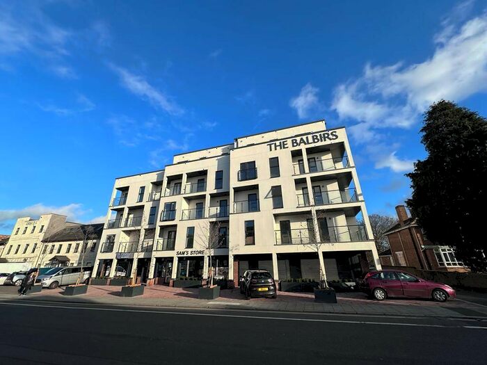 3 Bedroom Flat To Rent In Portswood Road, Southampton, SO17