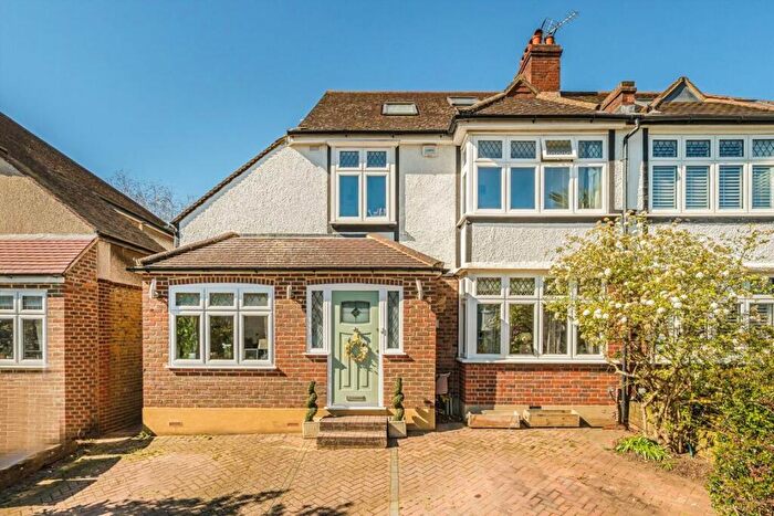 4 Bedroom Semi Detached House For Sale In Chiltern Drive, Surbiton, KT5