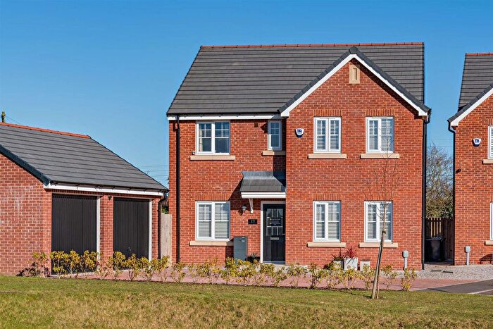 4 Bedroom Detached House For Sale In North Hill Close, Easington, Peterlee, SR8