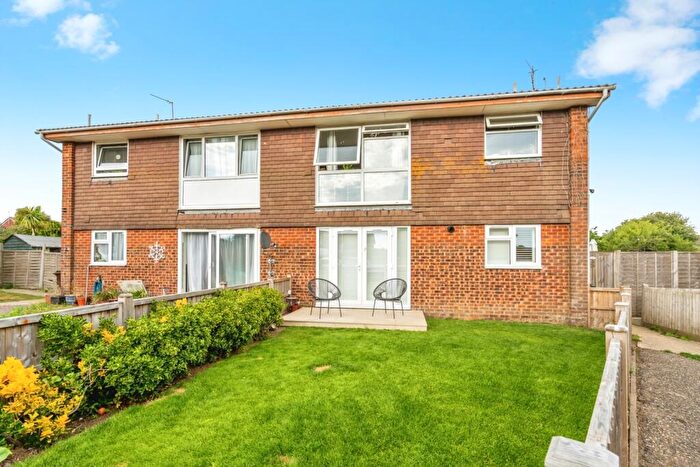 2 Bedroom Flat For Sale In Markfield, Bognor Regis, West Sussex, PO22