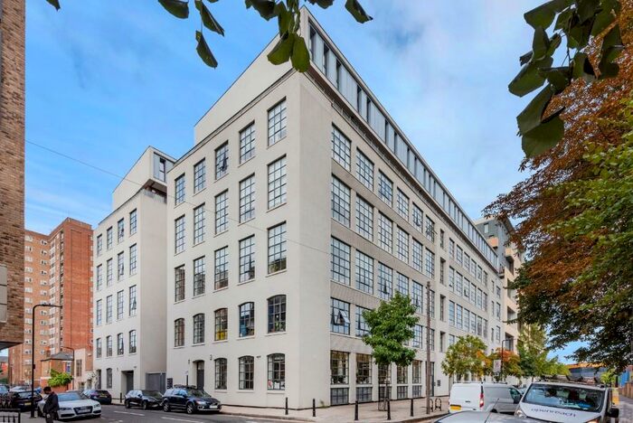 2 Bedroom Duplex To Rent In Chatham Place, London, E9