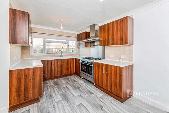 3 Bedroom Semi-Detached House To Rent In Hardwick Estate, Kirton, PE20