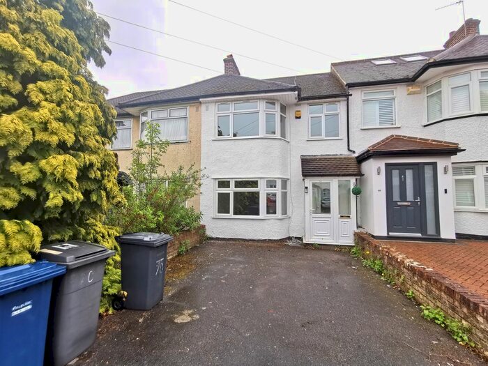 3 Bedroom Semi-Detached House To Rent In Weirdale Avenue, London, N20